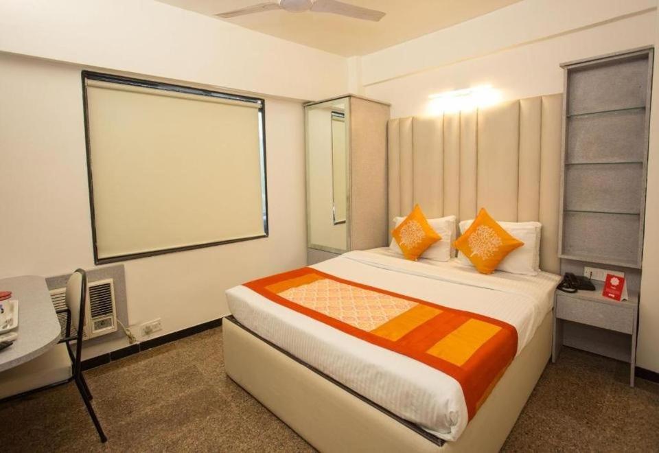 Hotel Samraj Mumbai Exteriör bild
