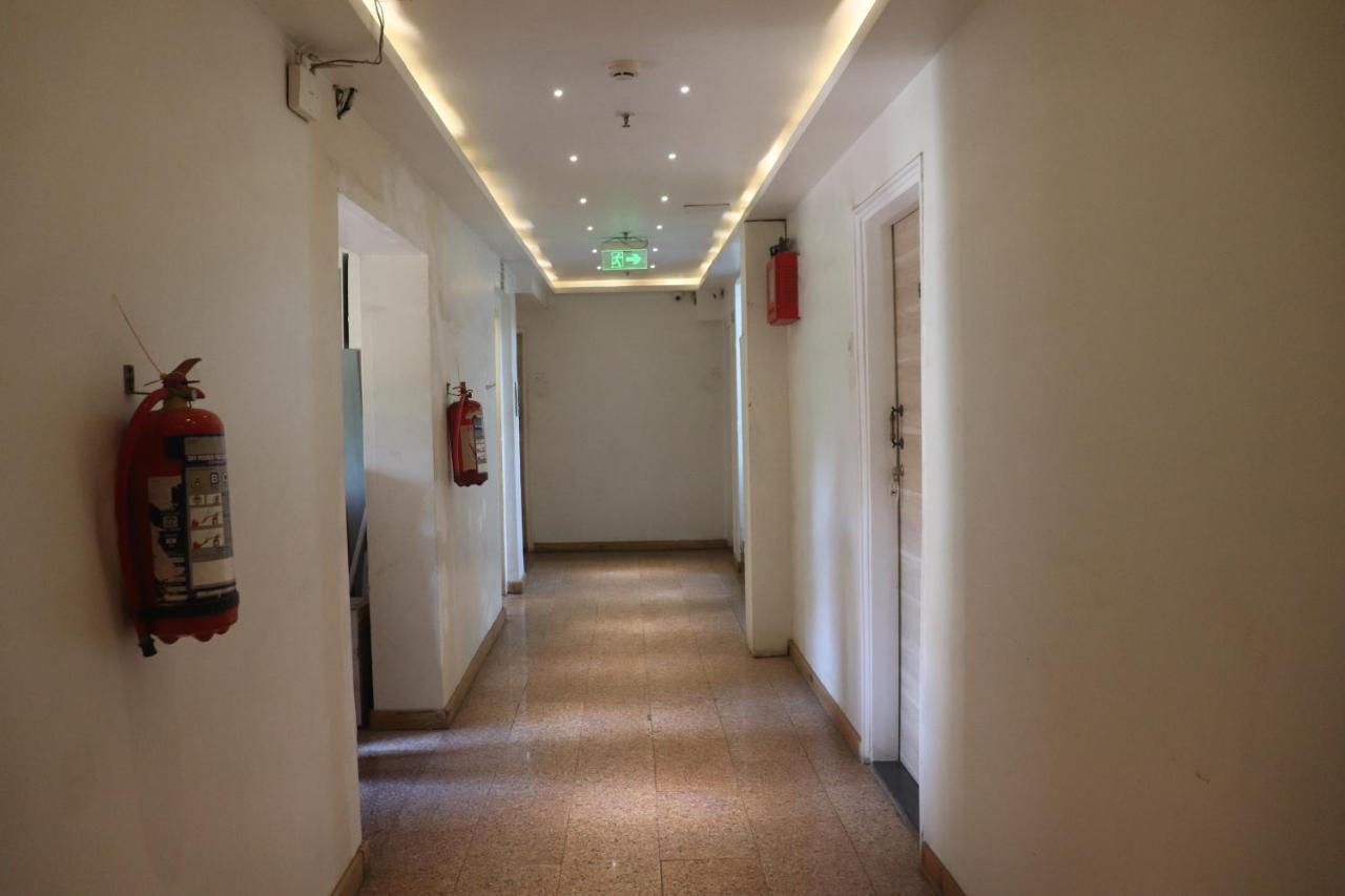 Hotel Samraj Mumbai Exteriör bild